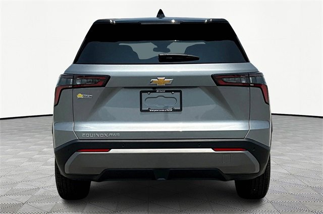 2026 Chevrolet Equinox LT photo 4
