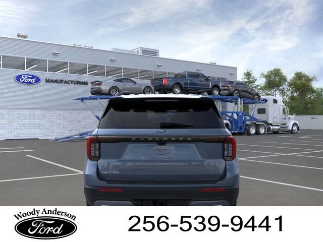 2025 Ford Explorer photo 3
