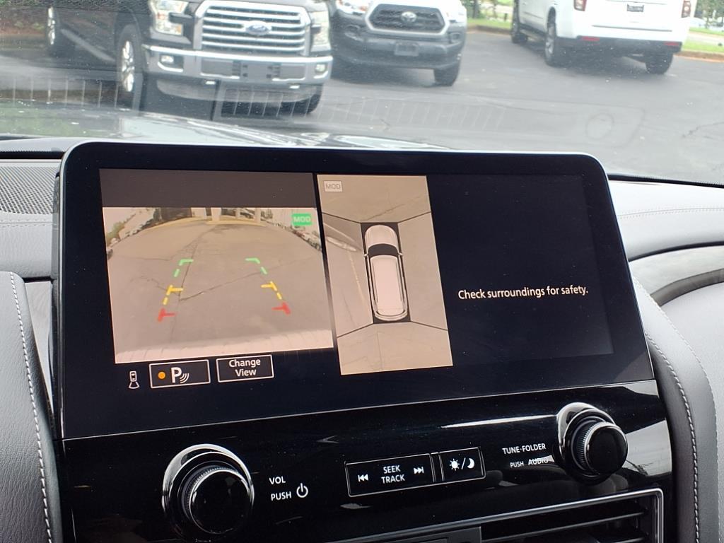 2024 Infiniti QX80 Luxe photo 8