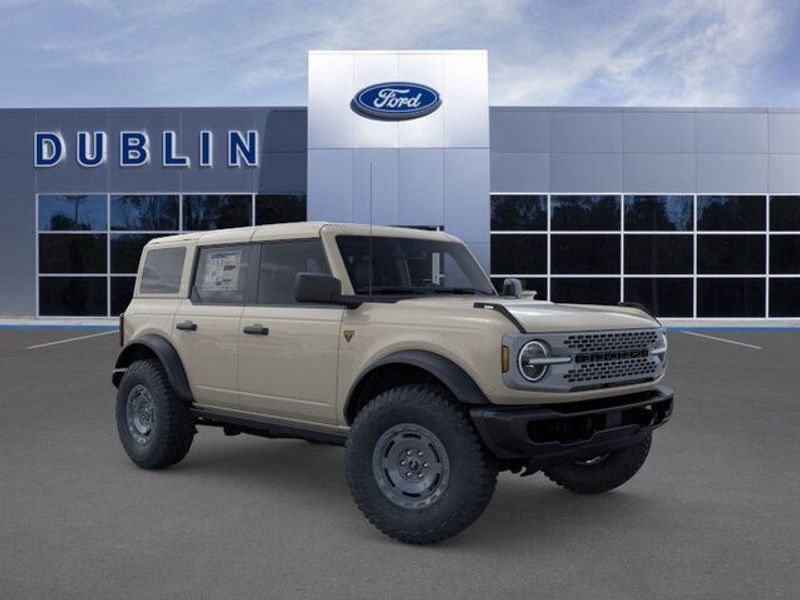 2025 Ford Bronco Badlands photo 7