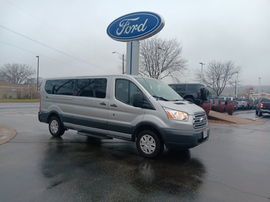 2017 Ford Transit photo 2