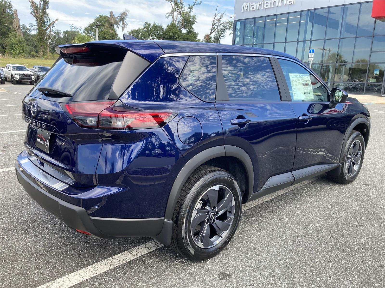 2026 Nissan Rogue SV photo 5