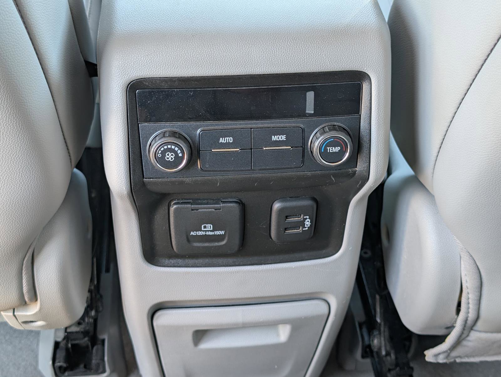 2019 Gmc Acadia SLT photo 32