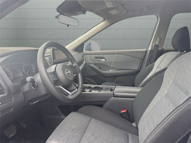 2023 Nissan Rogue SV photo 8