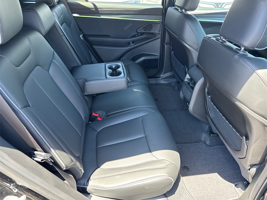 2025 Jeep Wagoneer S Limited photo 17