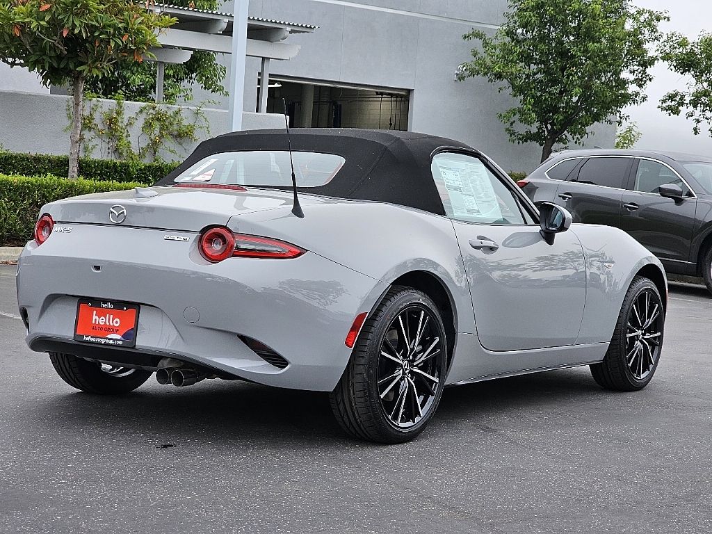 2025 Mazda MX-5 Miata Miata Grand Touring photo 12