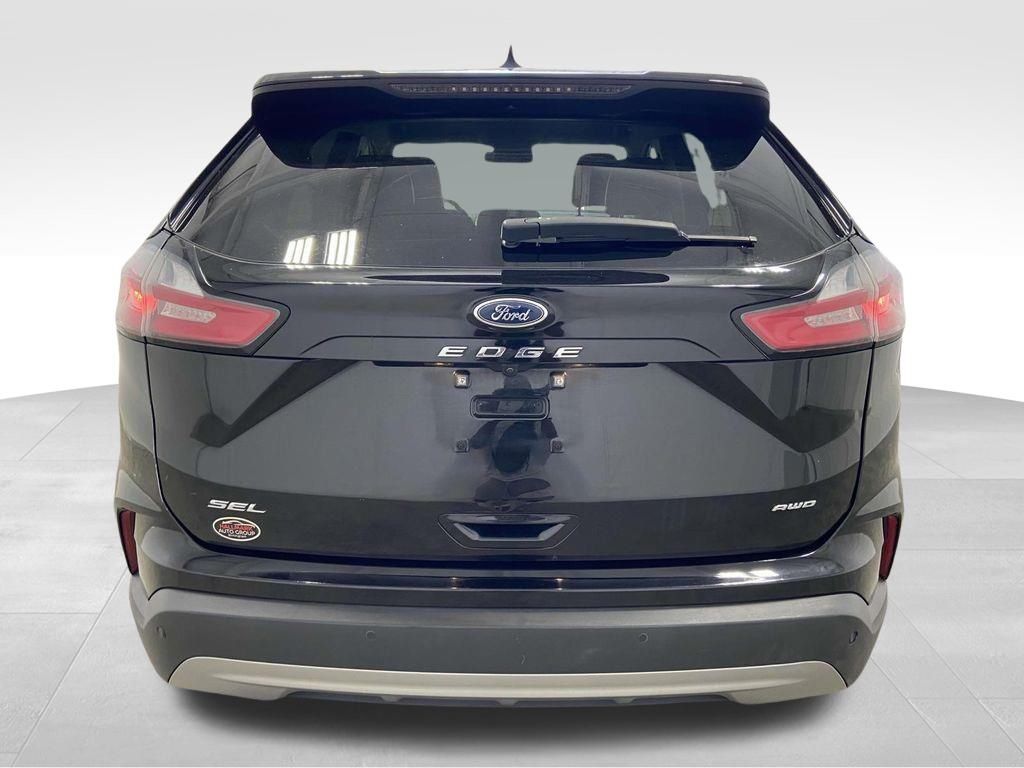 2023 Ford Edge SEL photo 4