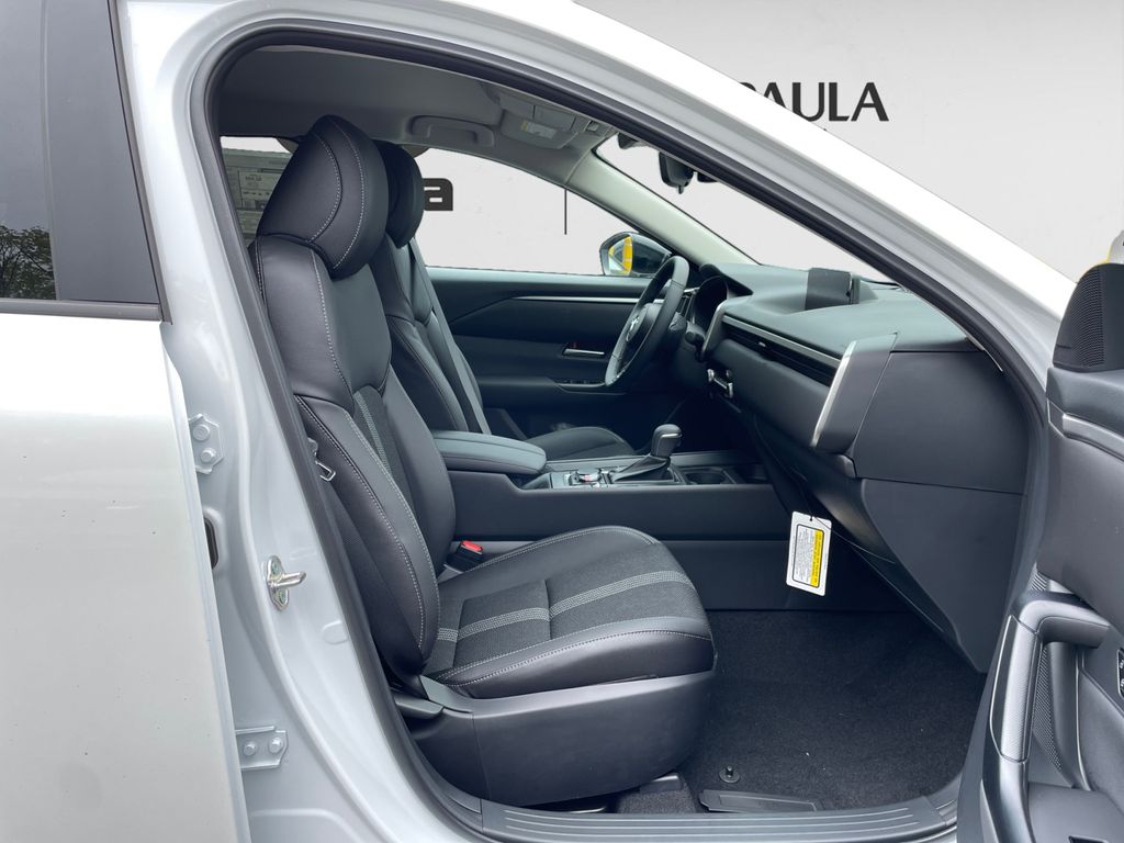 2025 Mazda CX-50 Preferred photo 14