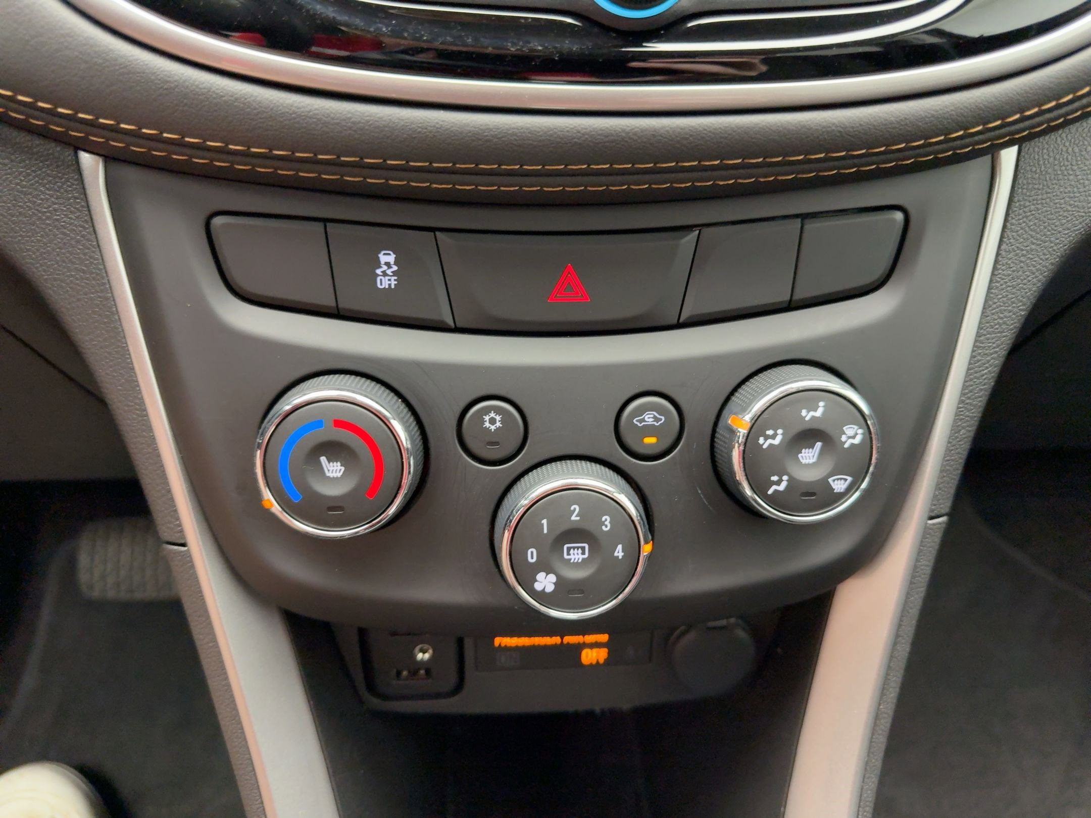 2022 Chevrolet Trax LT photo 17