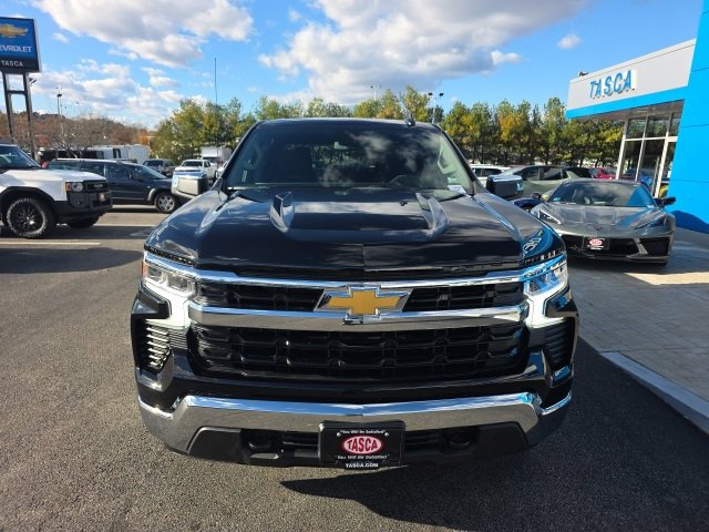 2026 Chevrolet Silverado 1500 LT photo 2