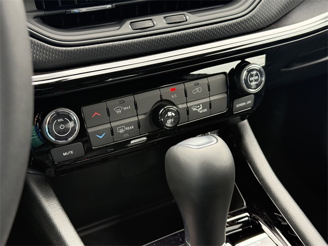 2025 Jeep Compass Latitude photo 24