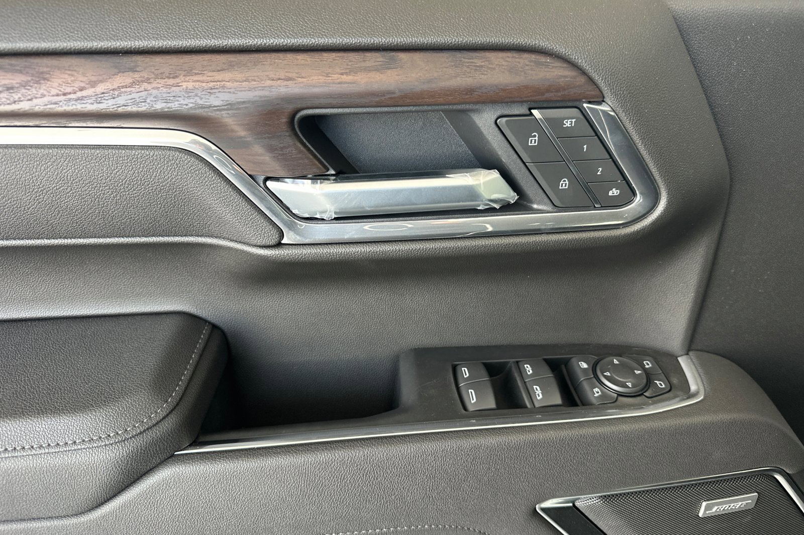 2025 Gmc Sierra 1500 SLT photo 11