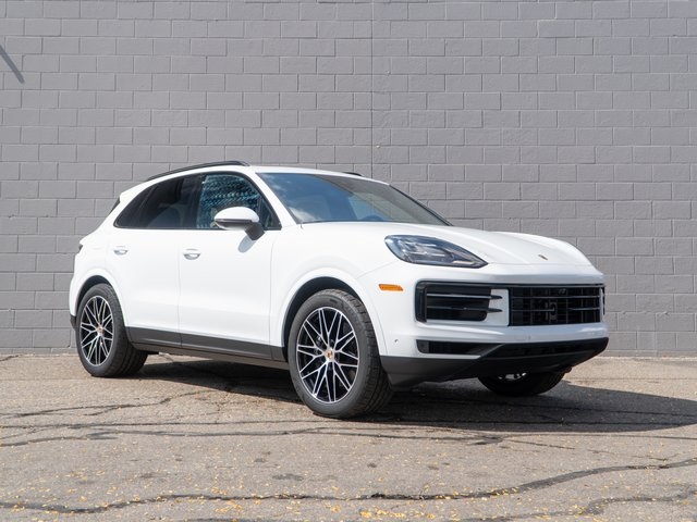 2026 Porsche Cayenne photo 9