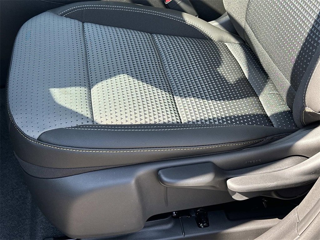 2025 Chevrolet Trax LT photo 13