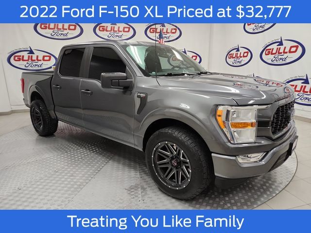 2022 Ford F-150 XL's photo