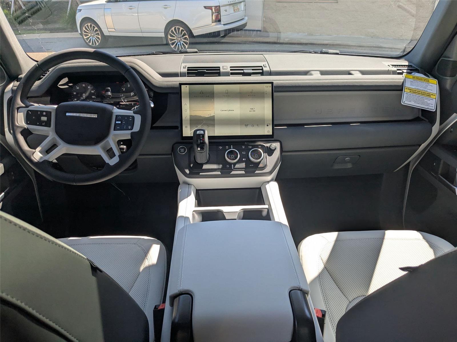 2026 Land Rover Defender 110 S photo 27