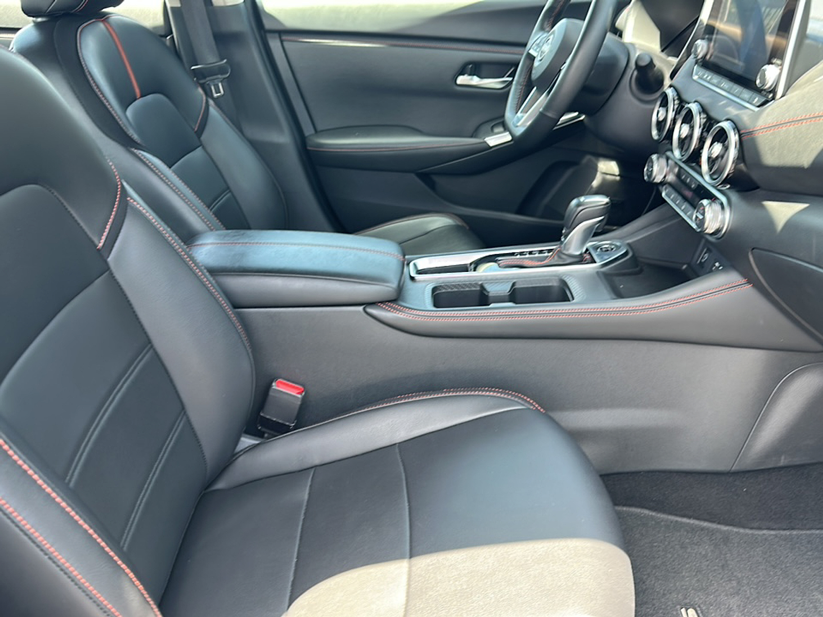 2024 Nissan Sentra SR photo 6