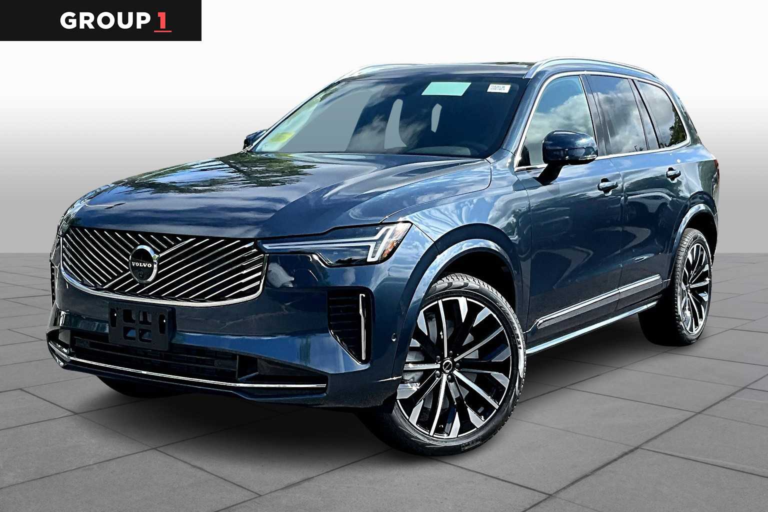 2026 Volvo XC90 Plus's photo