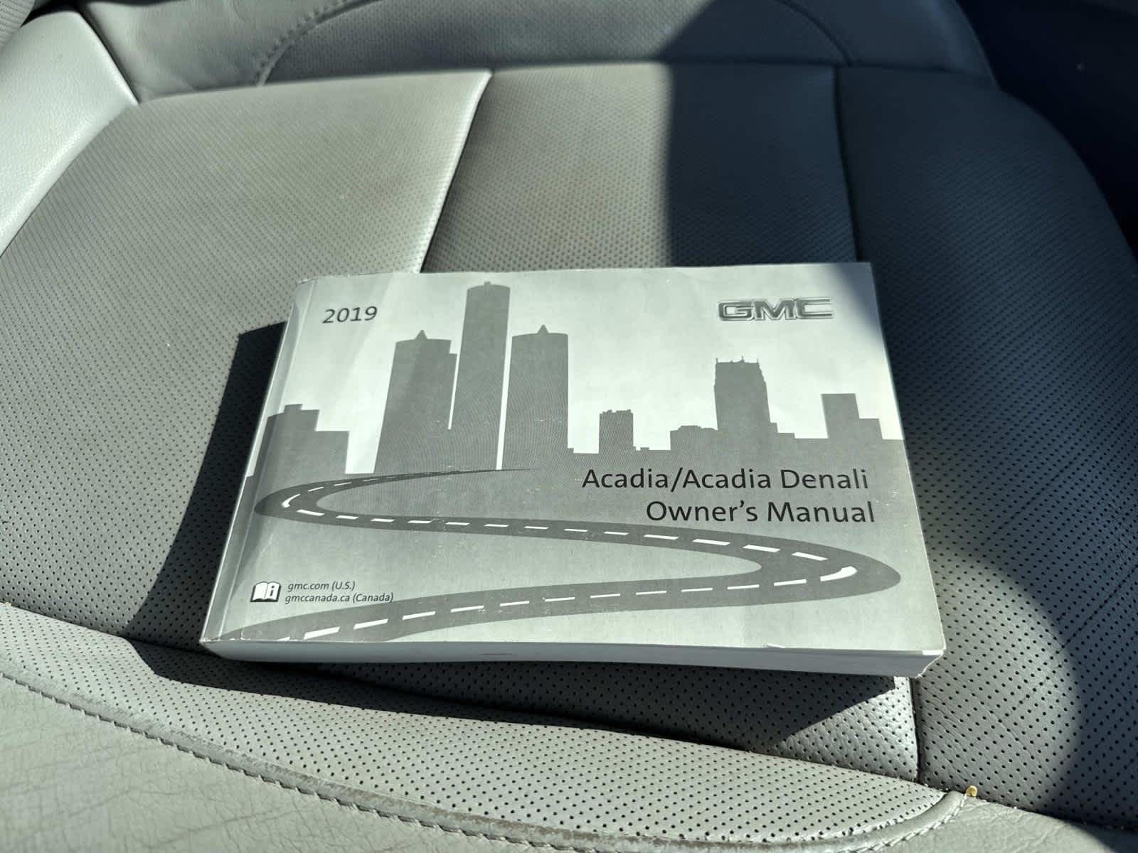 2019 Gmc Acadia SLT photo 32
