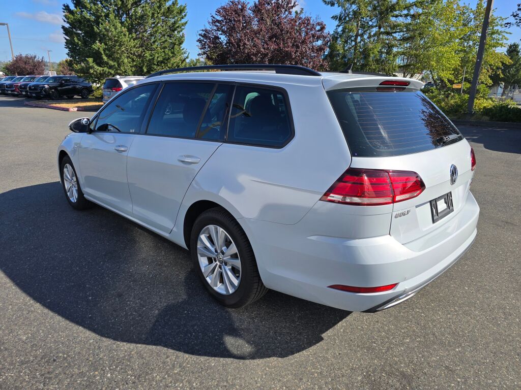 2018 Volkswagen Golf SportWagen S 4Motion photo 4