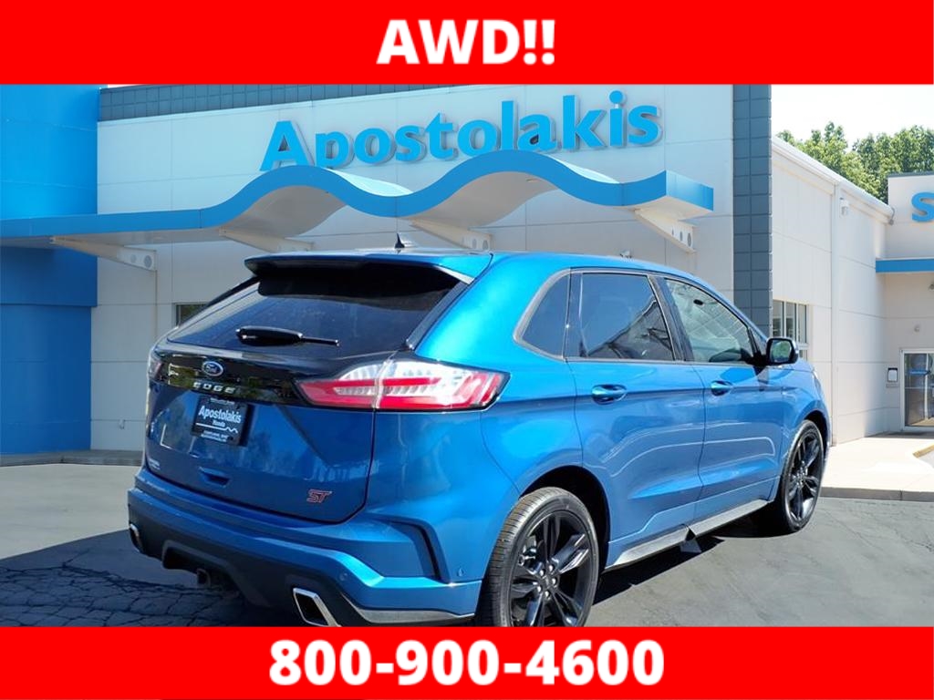2021 Ford Edge ST photo 3