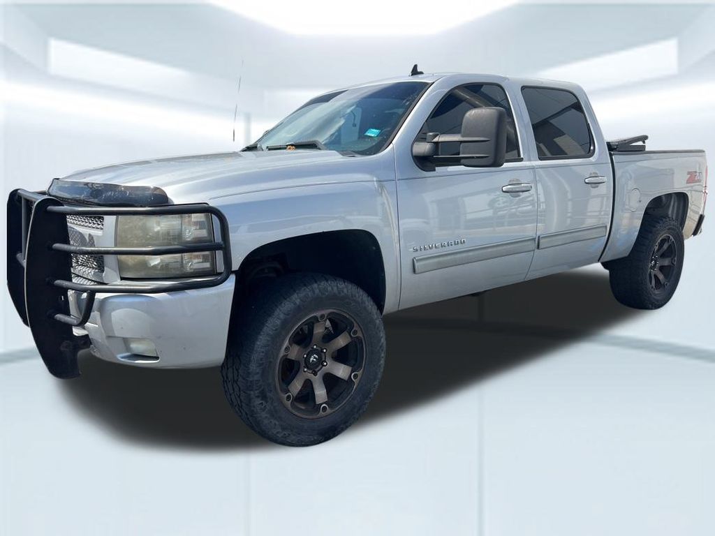 2010 Chevrolet Silverado 1500 LT photo 4