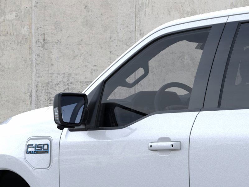 2025 Ford F-150 Lightning photo 15