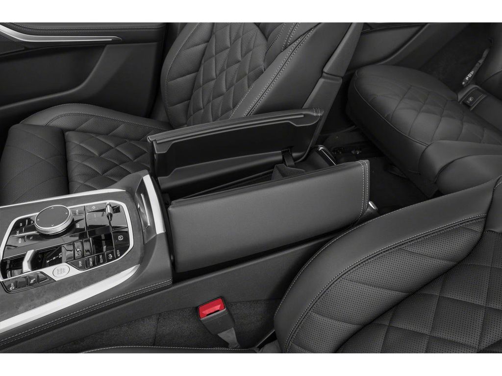 2026 Bmw X7 M60i photo 13