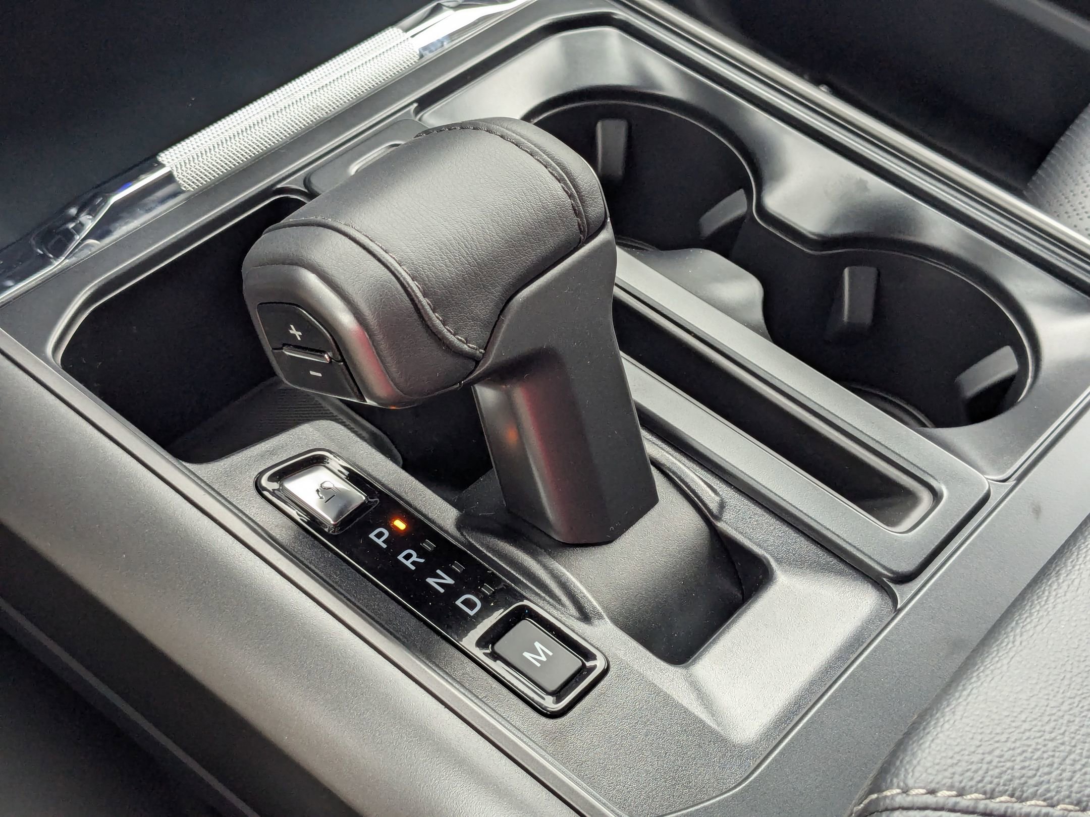 2025 Ford F-150 Lariat photo 26