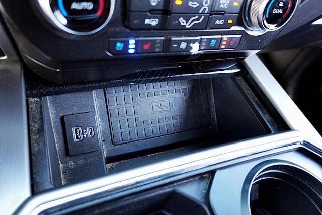 Used 2021 Black Ford Platinum image 33