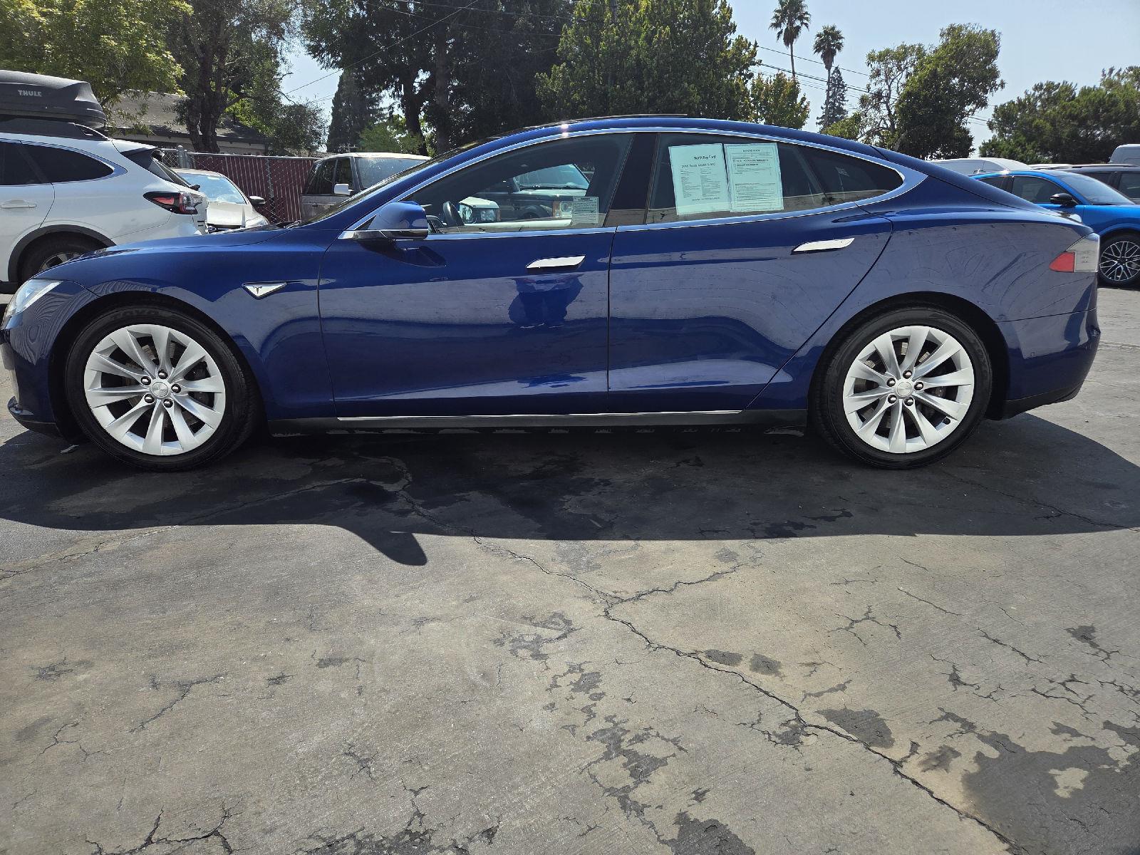 2016 Tesla Model S 70D photo 22