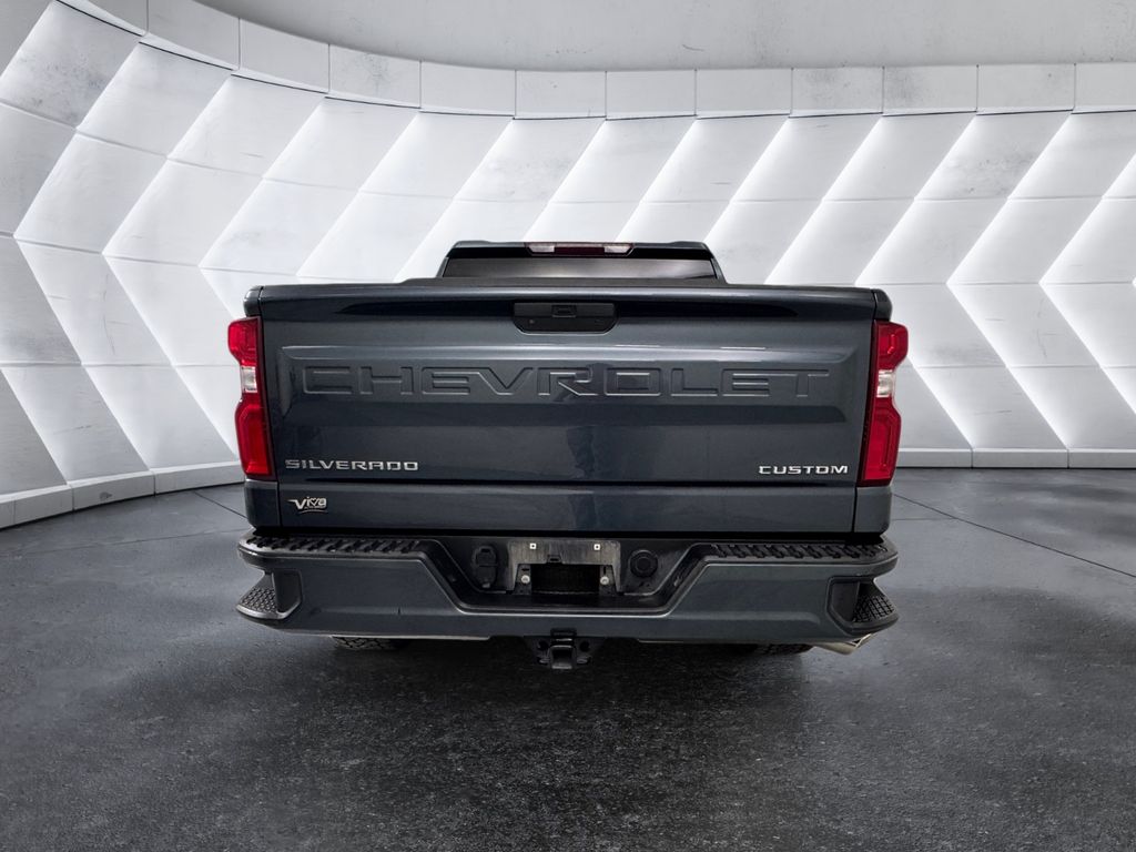 2020 Chevrolet Silverado 1500 Custom photo 4