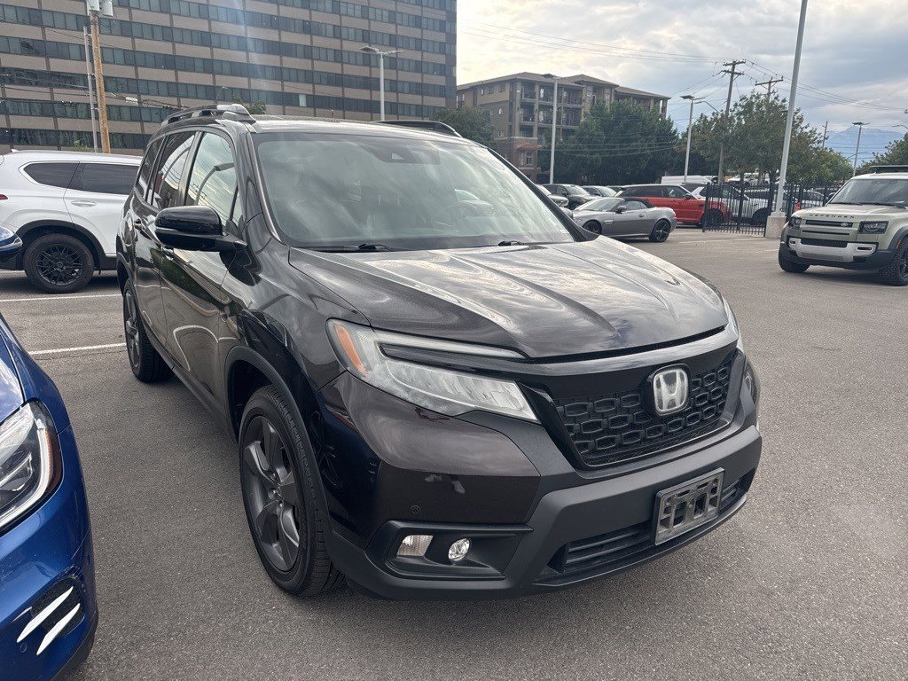 2019 Honda Passport Touring photo 2
