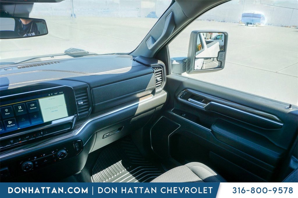 2024 Chevrolet Silverado 3500HD LT photo 16