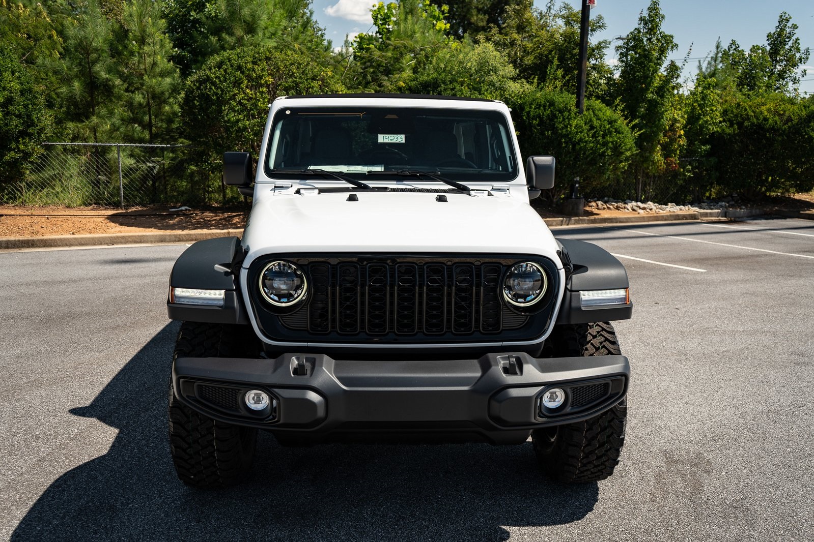 2025 Jeep Wrangler Willys photo 2