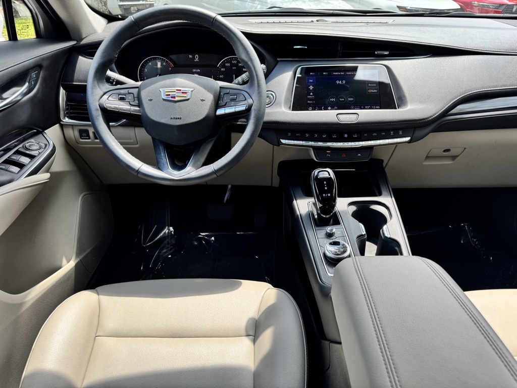 2023 Cadillac XT4 Luxury photo 14
