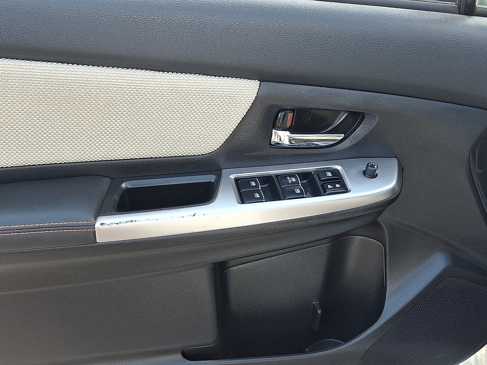 2016 Subaru Crosstrek Premium photo 11