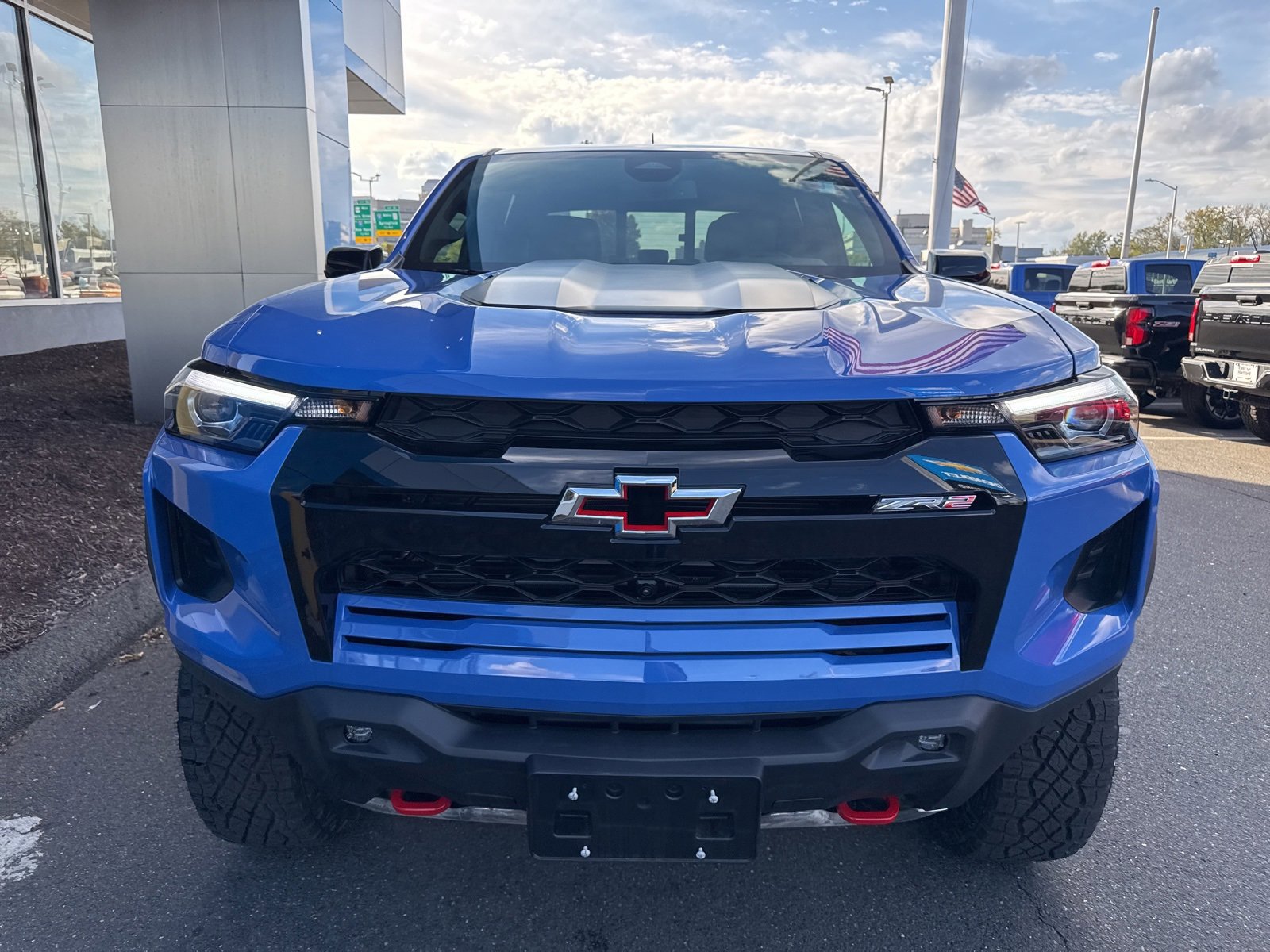 2025 Chevrolet Colorado ZR2 photo 3