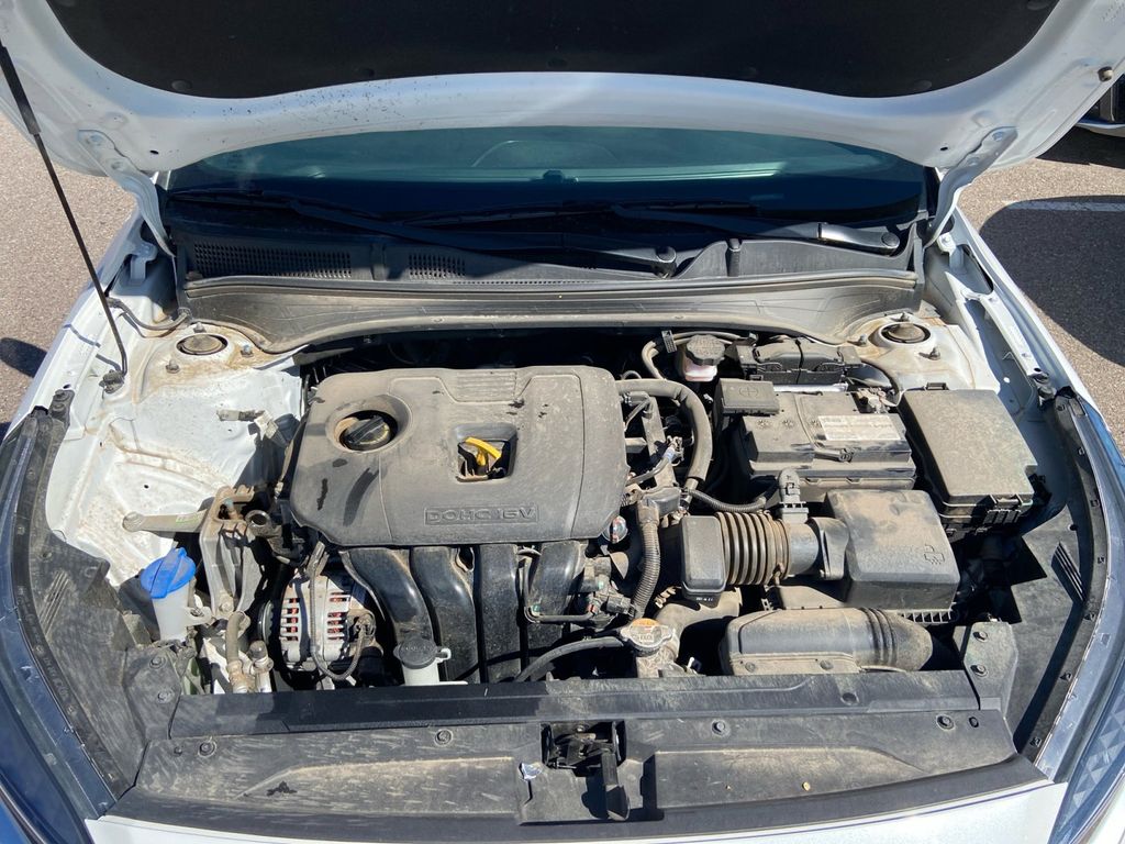 2024 Kia Forte GT-Line photo 15