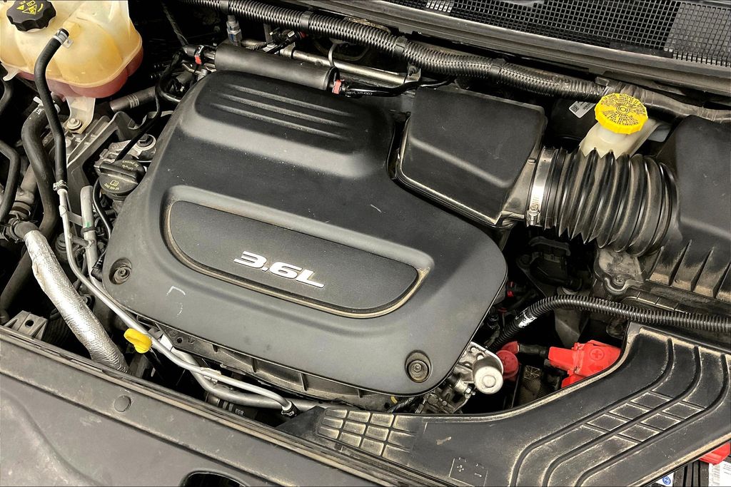 2018 Chrysler Pacifica Touring L photo 32