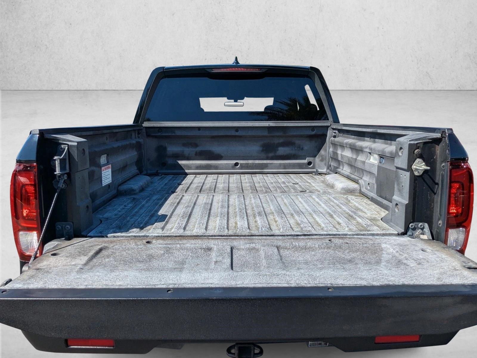 2017 Honda Ridgeline RTL photo 4