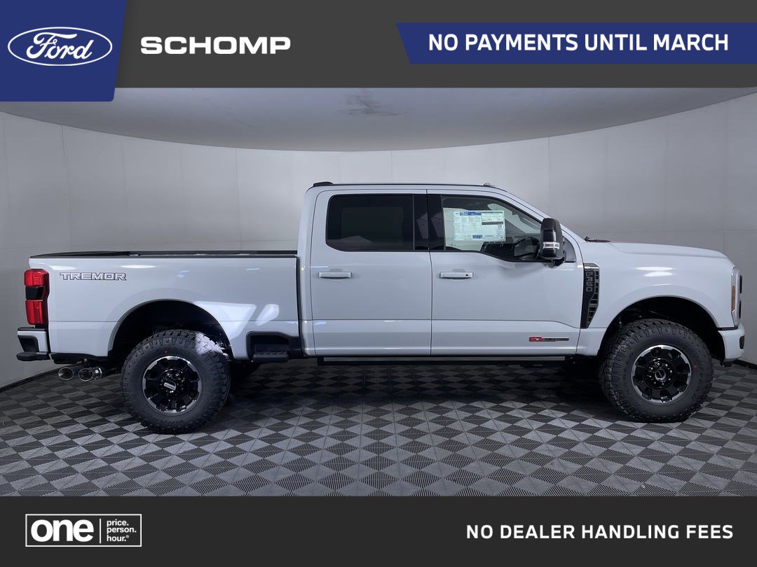 2026 Ford F-350 Super Duty Platinum's photo