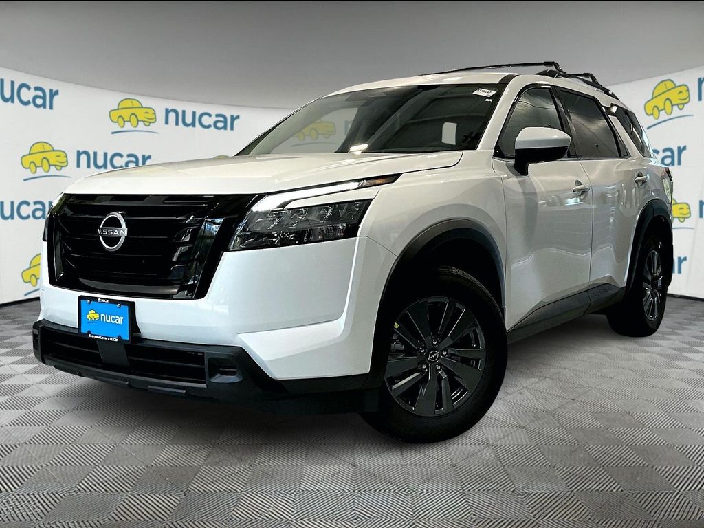 2025 Nissan Pathfinder SV photo 2