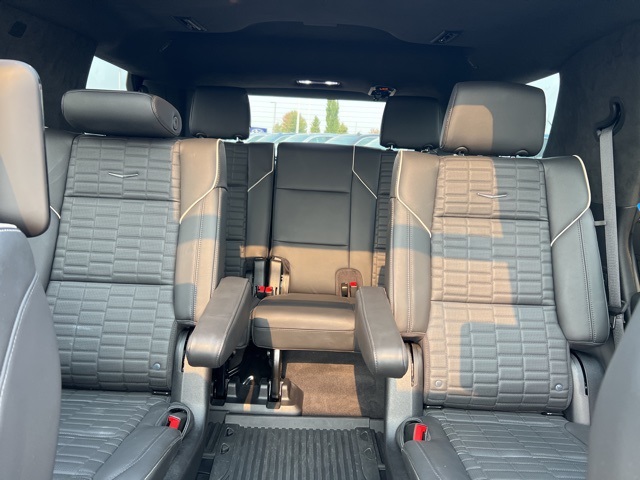2024 Cadillac Escalade V-Series photo 2
