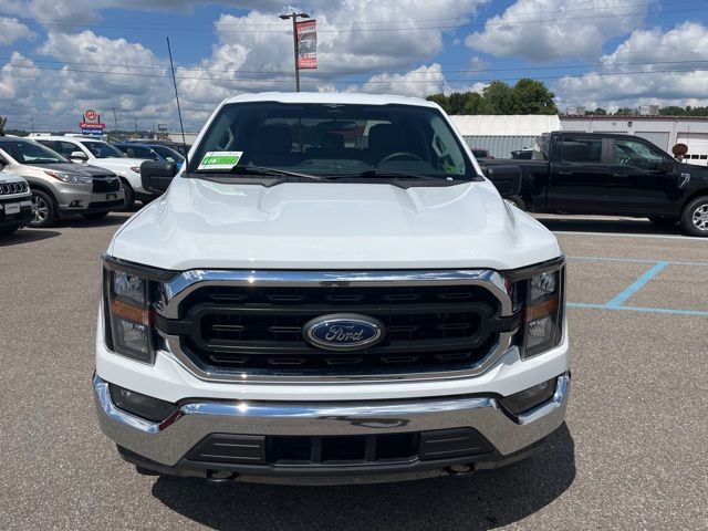 2023 Ford F-150 XLT photo 2