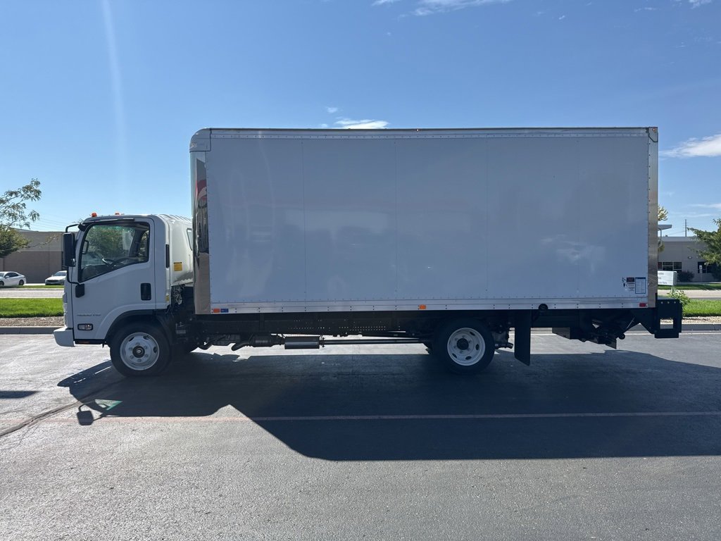 2024 Chevrolet Silverado 4500HD photo 3