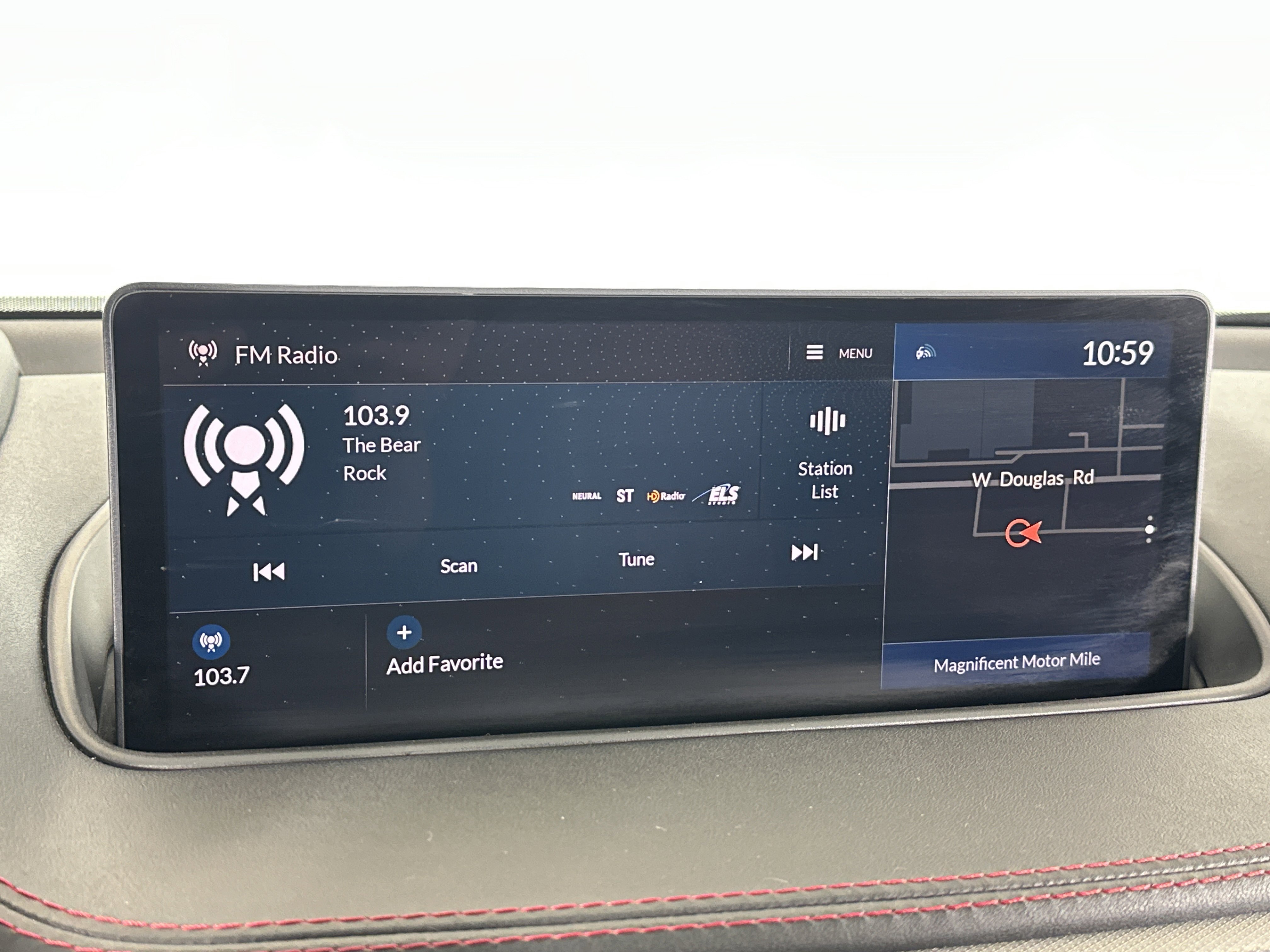 2022 Acura MDX A-Spec photo 4