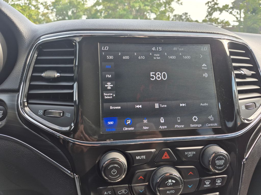 2022 Jeep Cherokee Limited photo 18