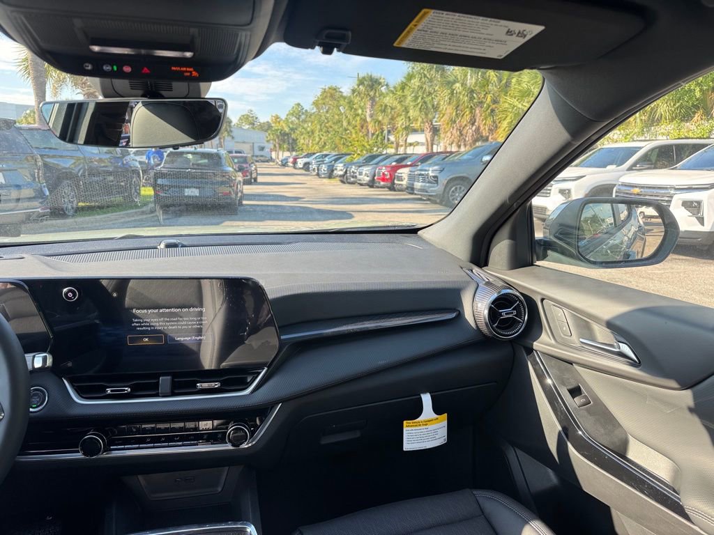 2026 Chevrolet Equinox LT photo 21
