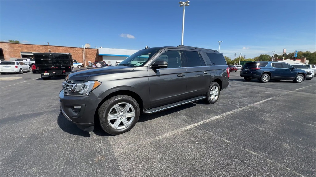 2021 Ford Expedition MAX XLT photo 4